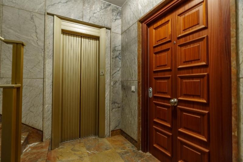 MONTHLY LA CONCHA BREEZE by SWEET HOME SAN SEBASTIAN - image 10