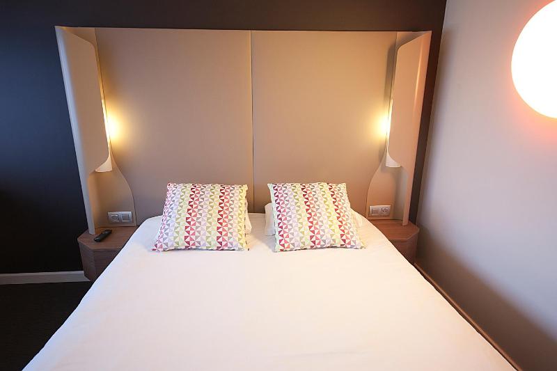 Double Room image 3