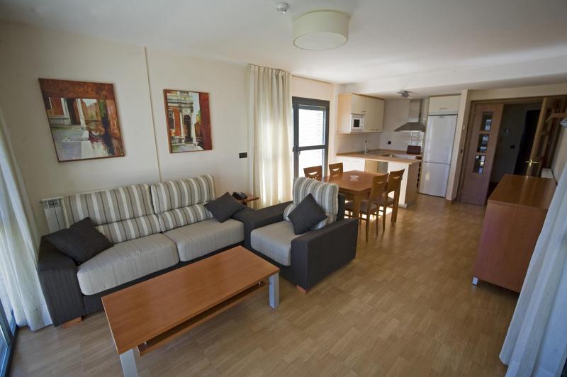Two-Bedroom Apartment (4 Adults) image 3