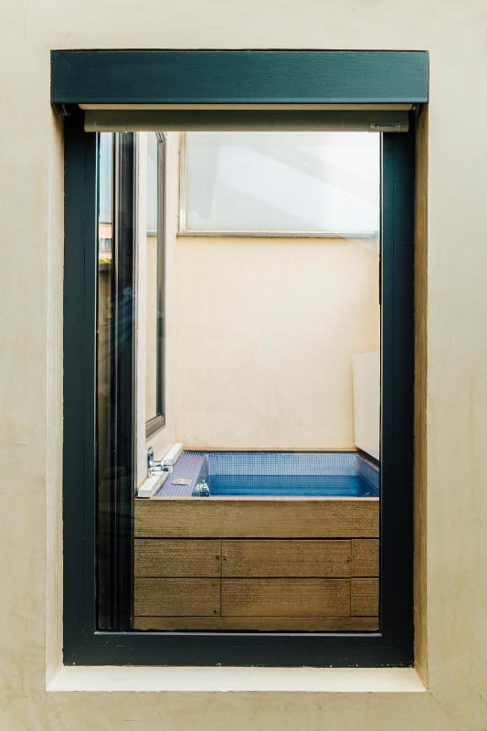 Jewel Suite Double with terrace and city view image 2