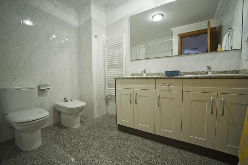 Two-Bedroom Apartment (5 Adults) image 4