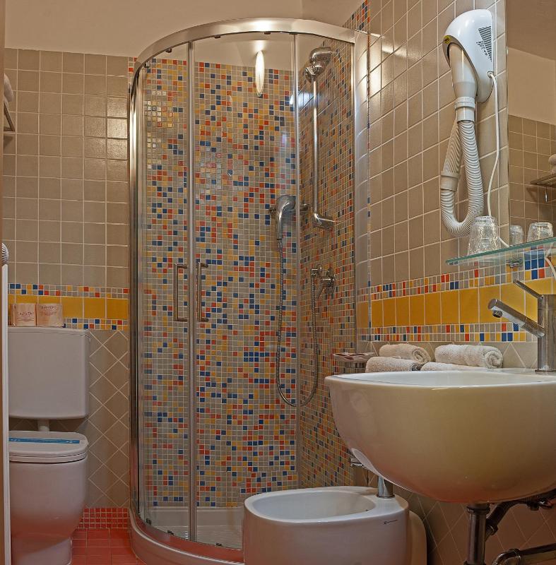 Comfort Double or Twin Room image 1