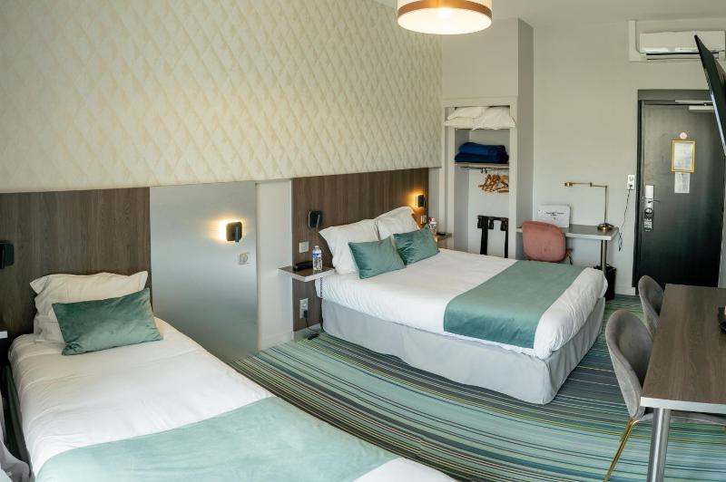 Comfort Triple Room image 1