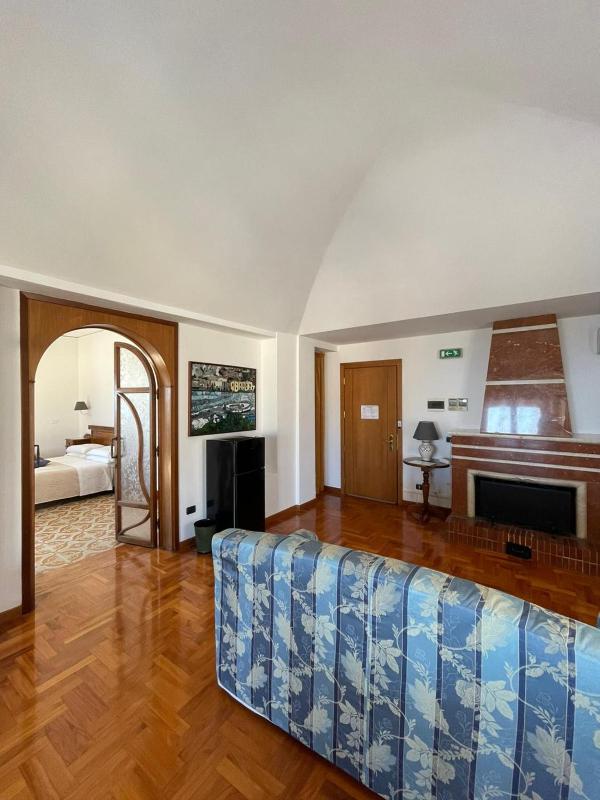 Suite with Terrace image 3