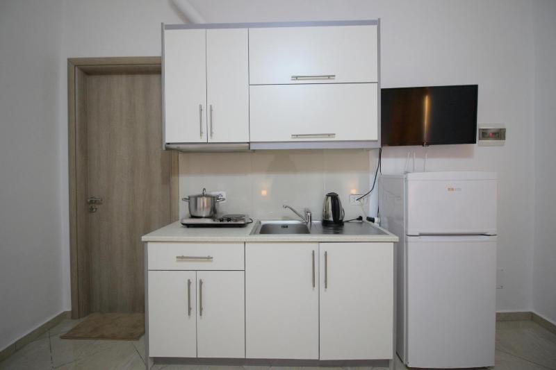 Ksamil City Center Villa - image 11
