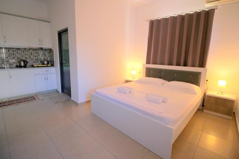 Ksamil City Center Villa - image 2