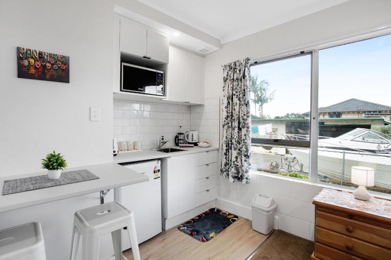 Seaside Escape is close to the beach - image 9