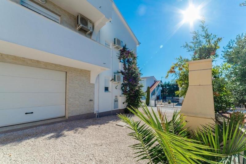 Apartments with parking space Vir - 23221 - image 38