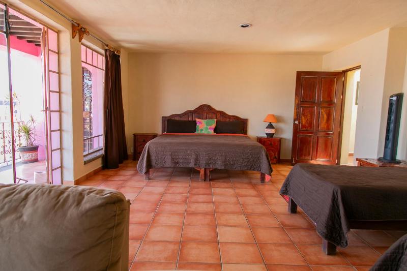 Hotel Chocolate Suites - image 8