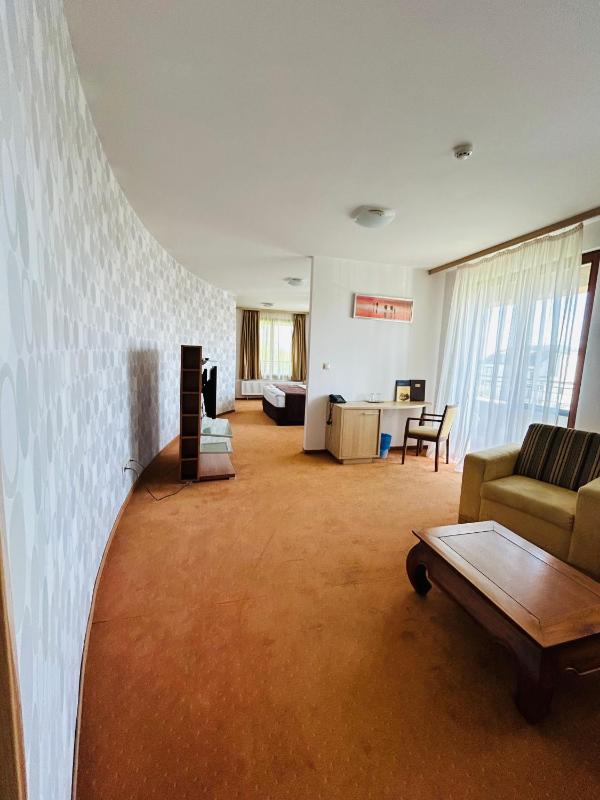 Suite image 4
