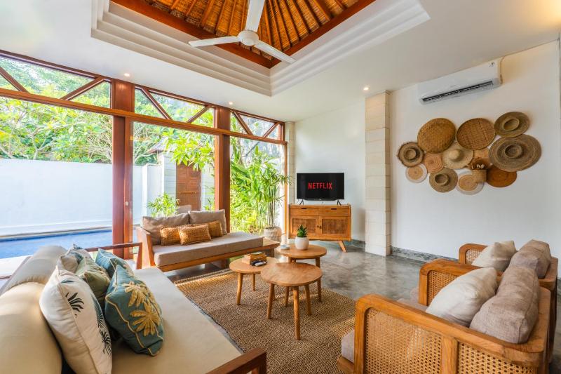 Canggu Escape Villa By Island Escape - image 9