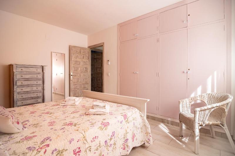 Villa Rosario - PlusHolidays - image 9