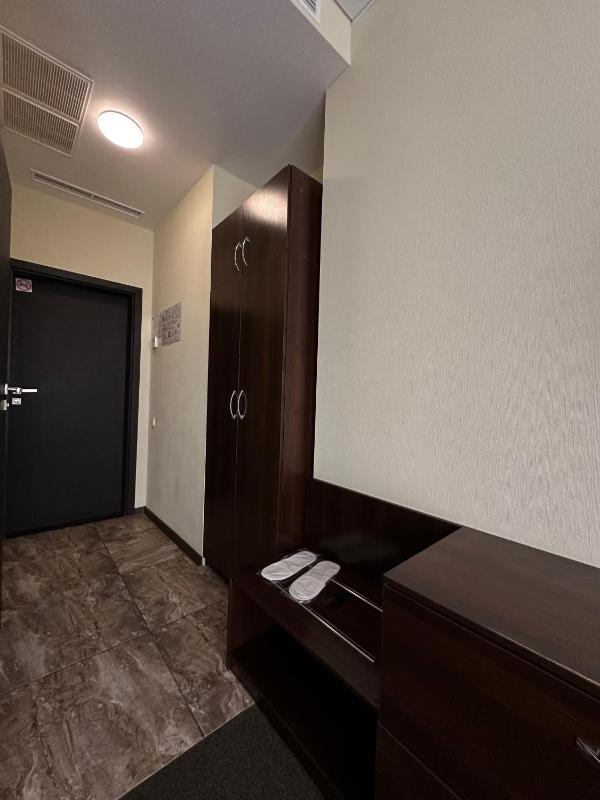 Standard Double Room image 3