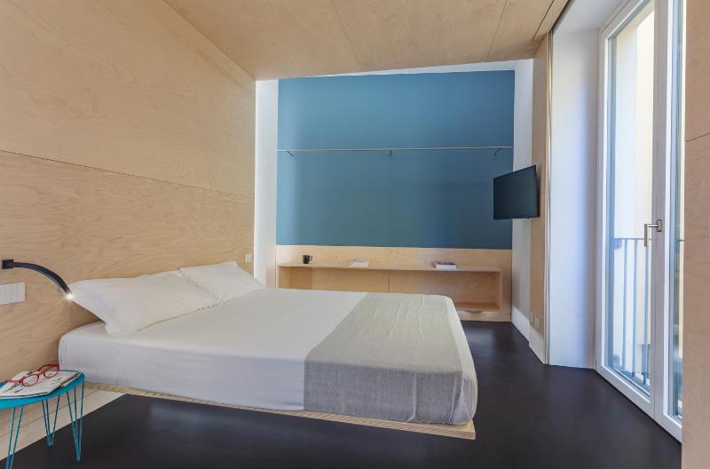 Fiveplace Design Suites & Apartments - image 36