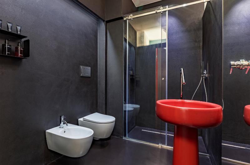 Fiveplace Design Suites & Apartments - image 22