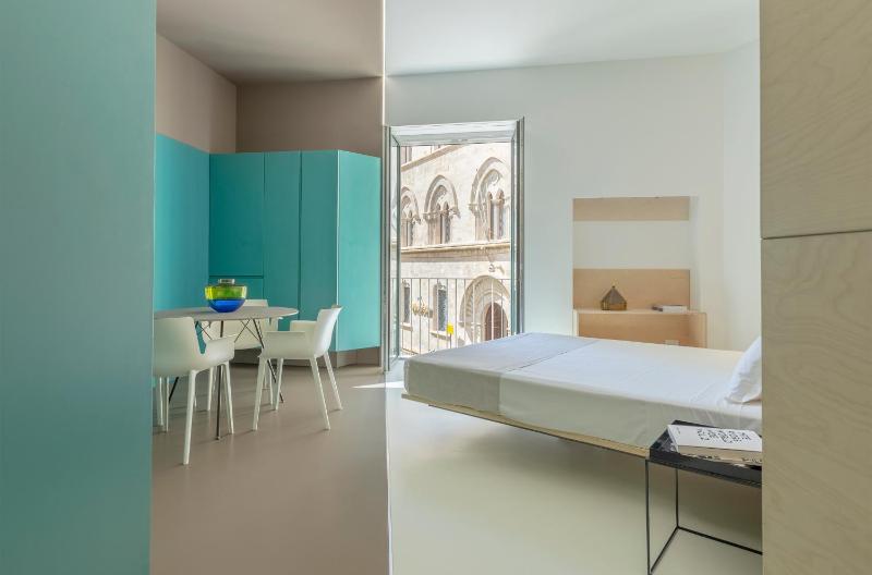 Fiveplace Design Suites & Apartments - image 19