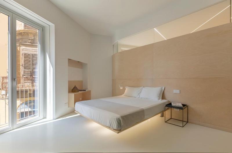Fiveplace Design Suites & Apartments - image 31