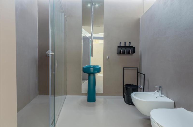 Fiveplace Design Suites & Apartments - image 38