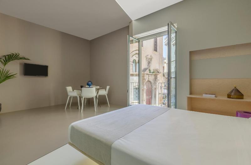 Fiveplace Design Suites & Apartments - image 28
