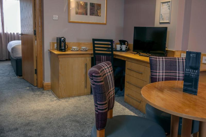 Executive King Room - Non-Smoking image 4