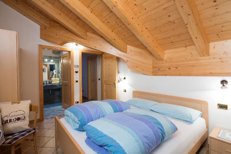Double Room image 4