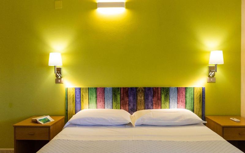 Suite with Sea View image 4