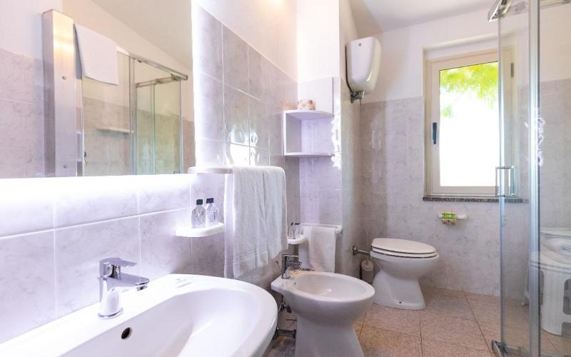 Suite with Sea View image 1