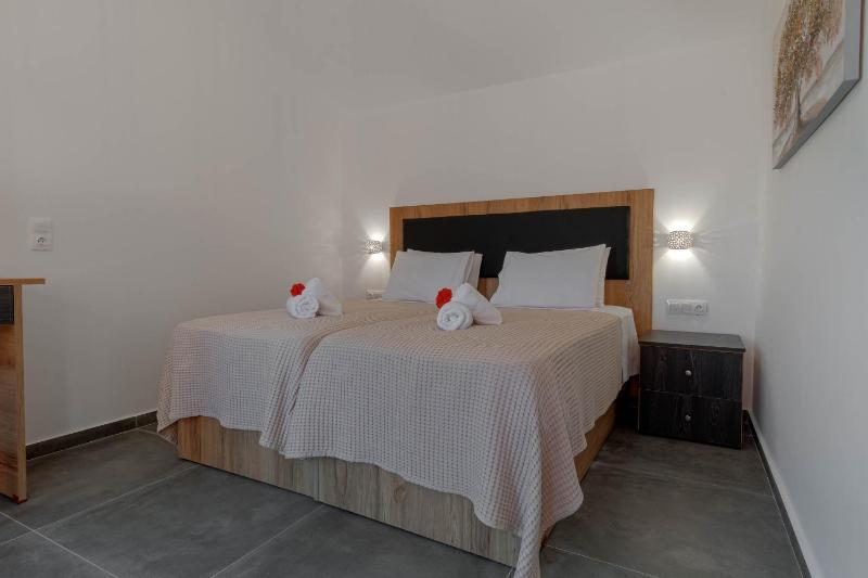 Budget Double Room image 4