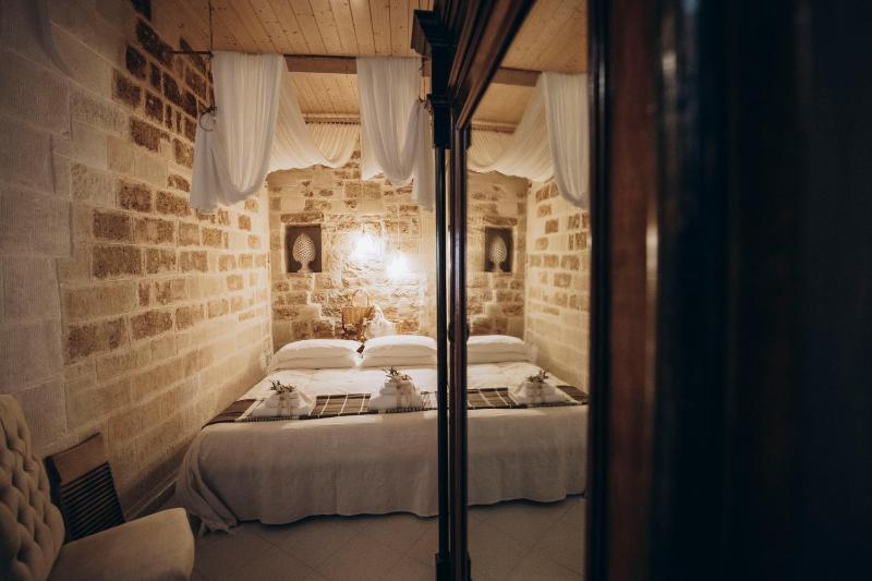 Superior Apartment image 2