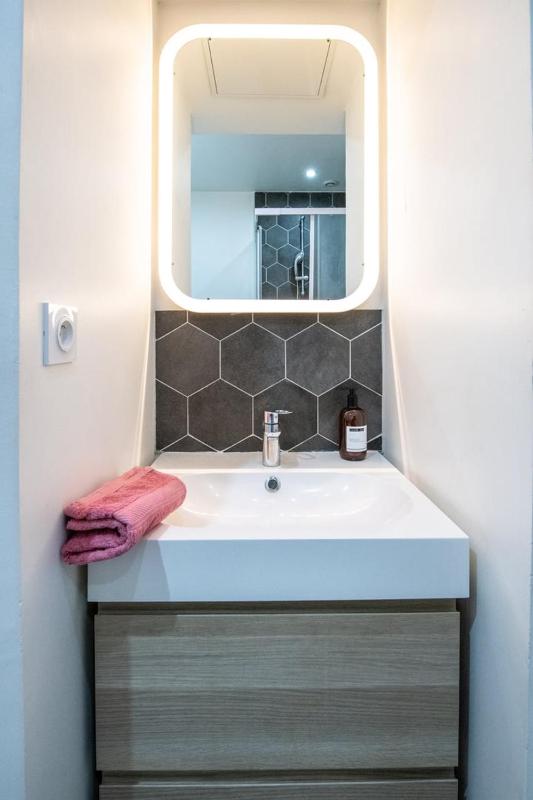 Central Part-Dieu - Appartement 2 - image 13