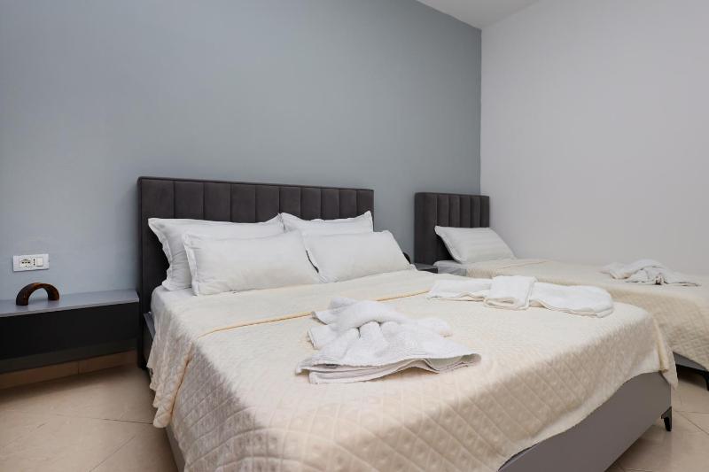 Berat Central Apartment - image 14