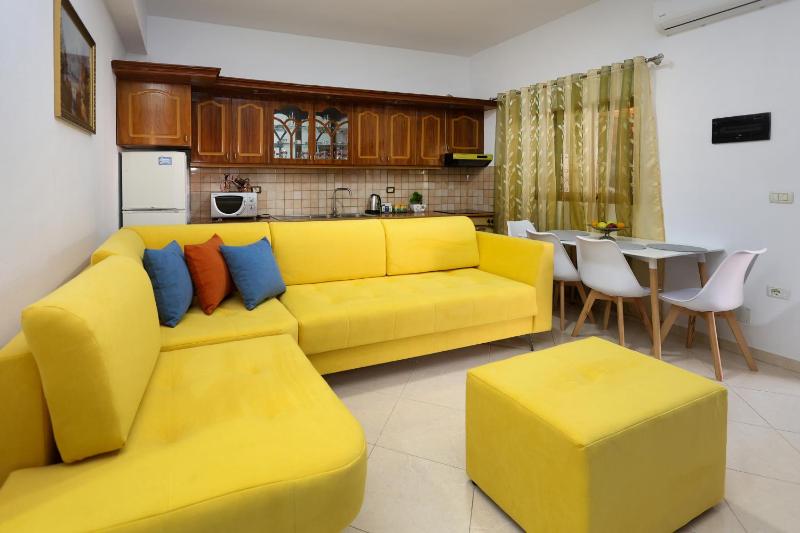 Berat Central Apartment - image 2