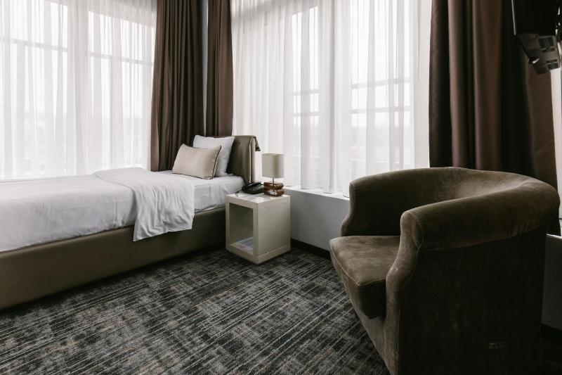 Single Room image 4