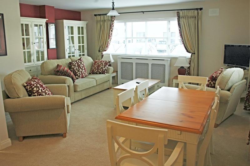 Self Catering Cottages image 3