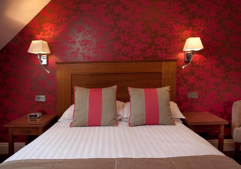 Standard Double Room image 2