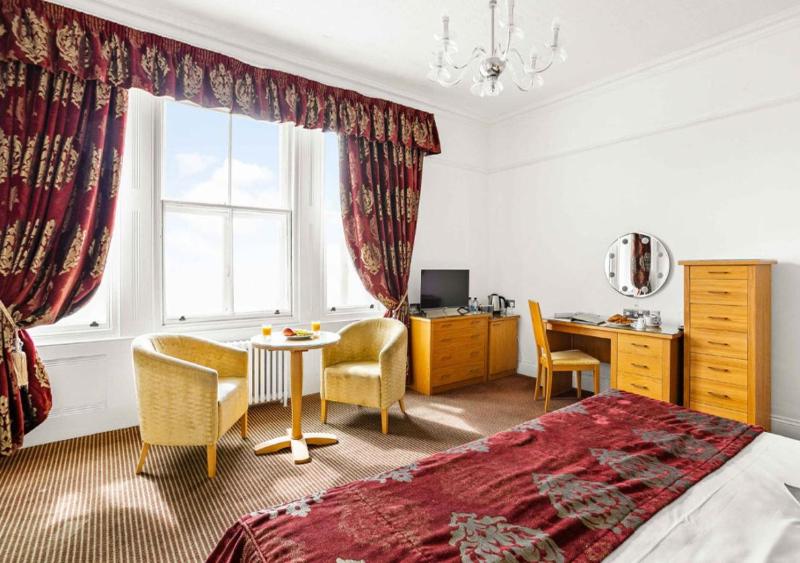 Executive Double Room with Sea View image 3