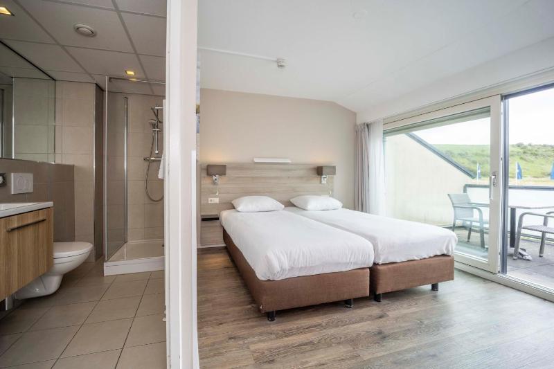 Comfort Double Room with Shower and Balcony image 4