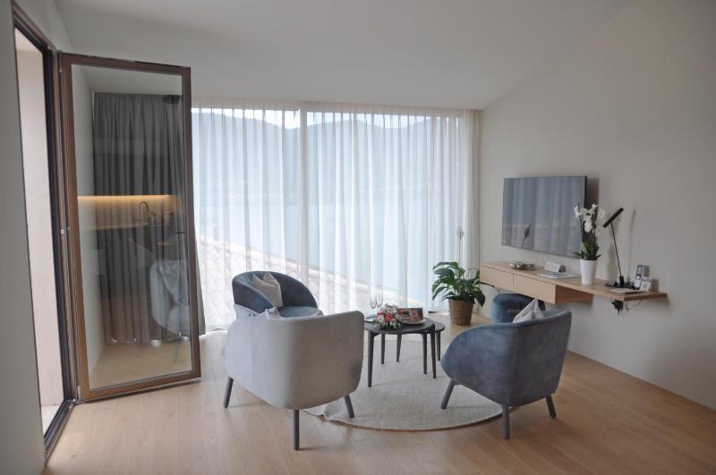 Suite with Lake View image 1