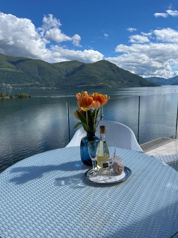 Two-Bedroom Apartment with Lake View image 1