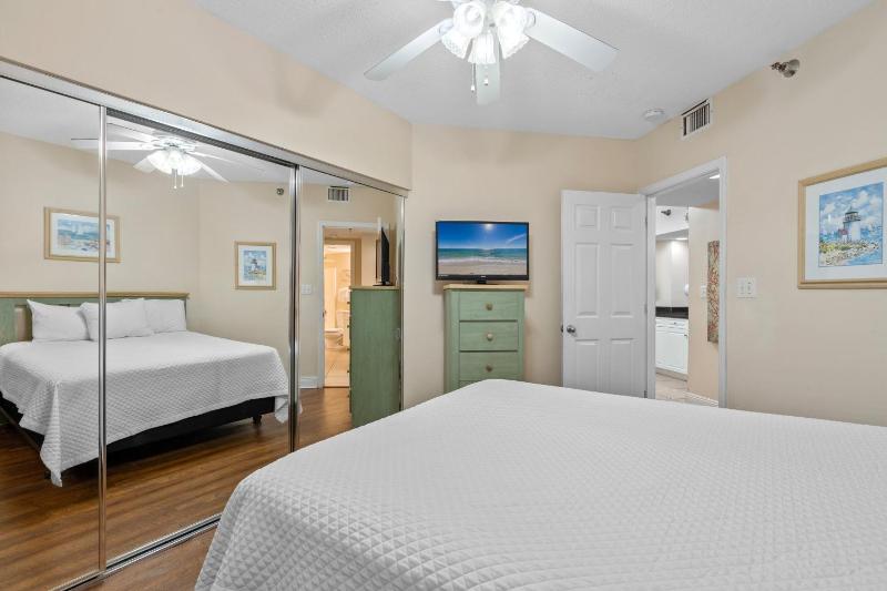 Bluewater Unit 104 - image 7