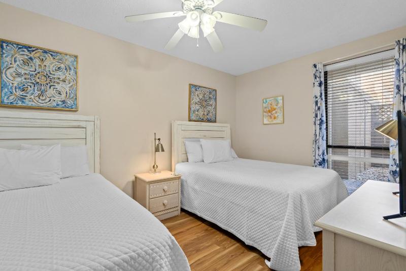 Bluewater Unit 104 - image 18