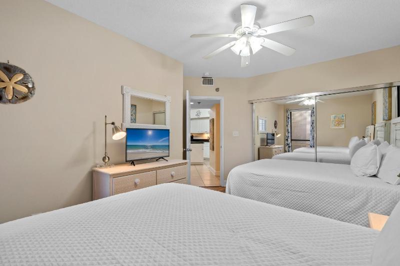 Bluewater Unit 104 - image 22