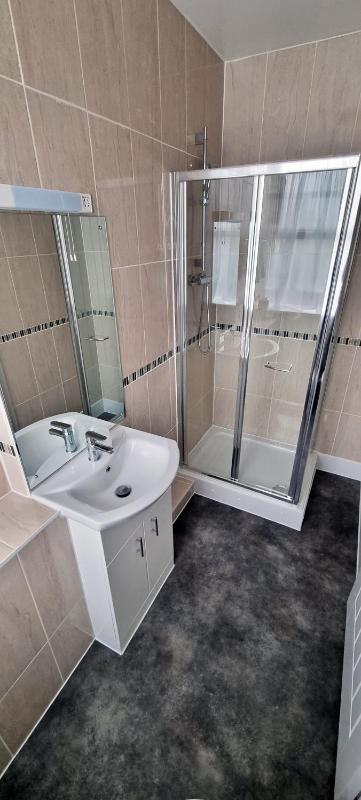 Single Room image 4