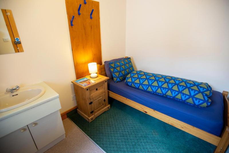 1 Person Private Room image 4