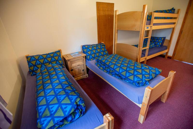4 Person Private Room image 1