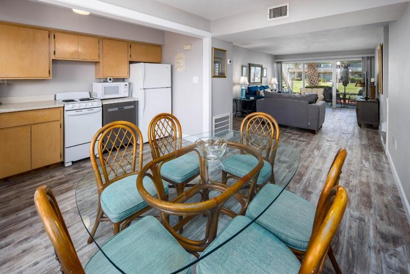 110B - 1BR/1 Bath at Seaspray Condos on Okaloosa Island Fort Walton Beach Fl - image 2