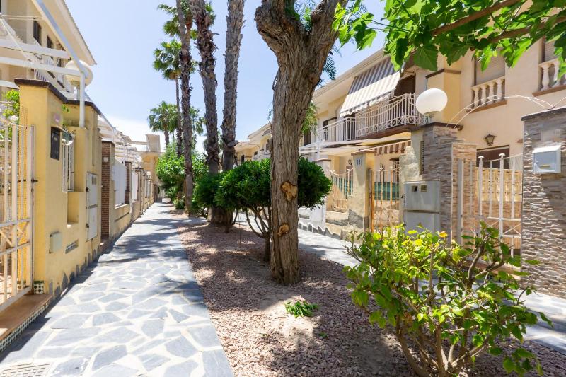 rentafive - Bungalow - Terraza - 5 min Gran Playa - image 3