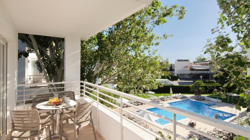 Two-Bedroom Apartment  image 3
