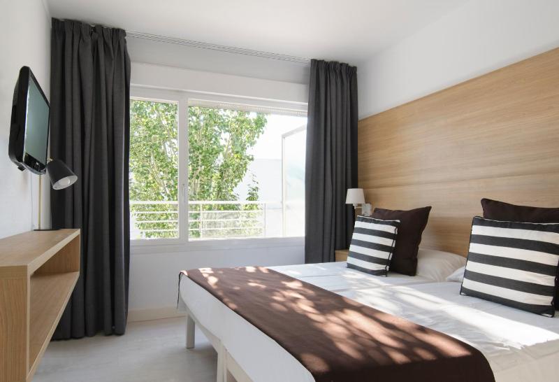Two-Bedroom Apartment  image 4