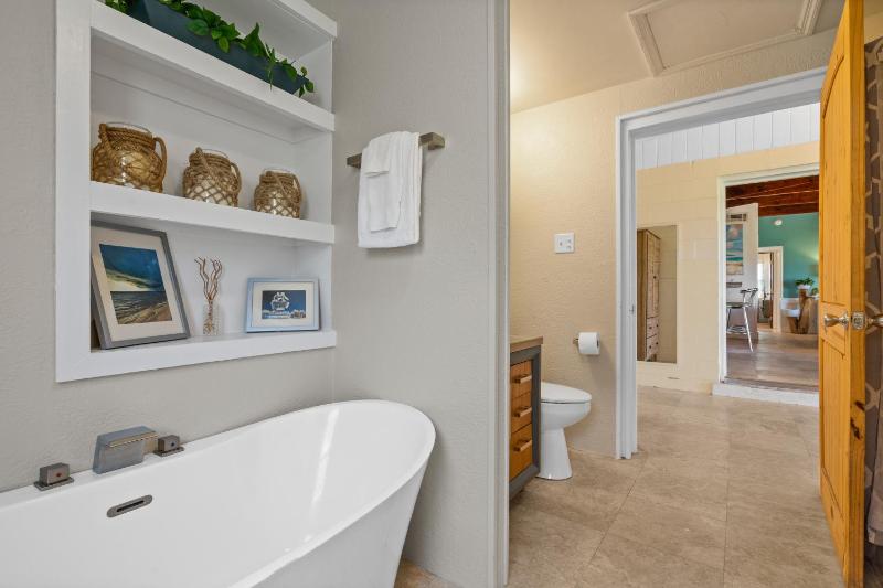Sunset Vista Beach House - image 41